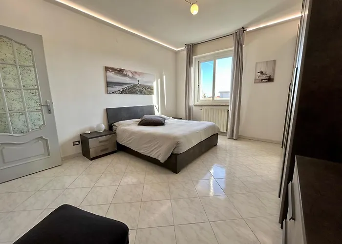 Lmhouse *